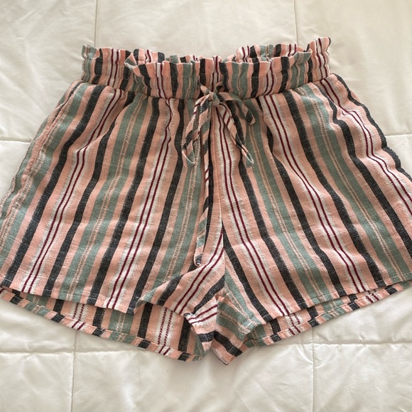 SHEIN shorts. Stripped. XS size 2 - Picture 1 of 5
